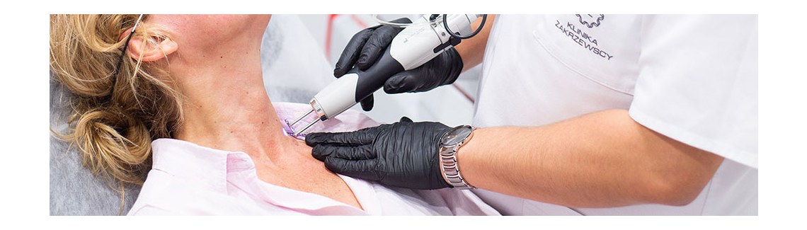 3 specjalistów Kliniki Zakrzewscy poleca zabiegi na piękną skórę szyi i dekoltu.